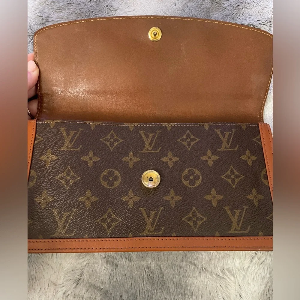 Louis Vuitton Monogram Pochette Dame 29 Vintage Clutch Handbag